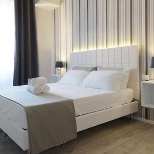 Camera con letto king size